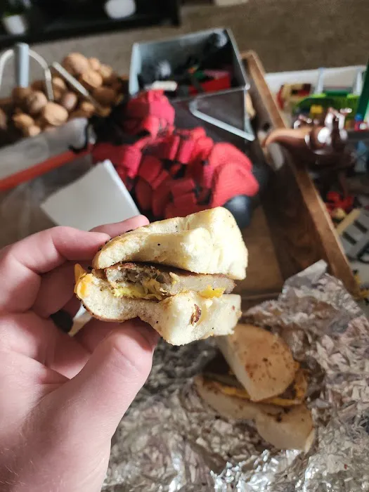 Hot Bagels & Deli Picture 5