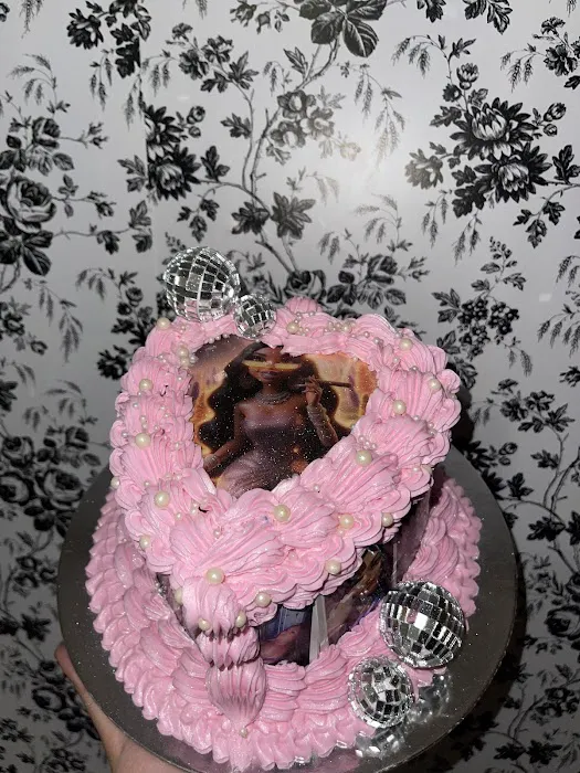 PRETTY&BAKED STUDIO Picture 7