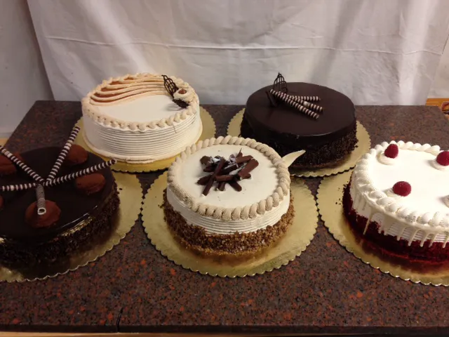 Diana's Bakery Picture 1
