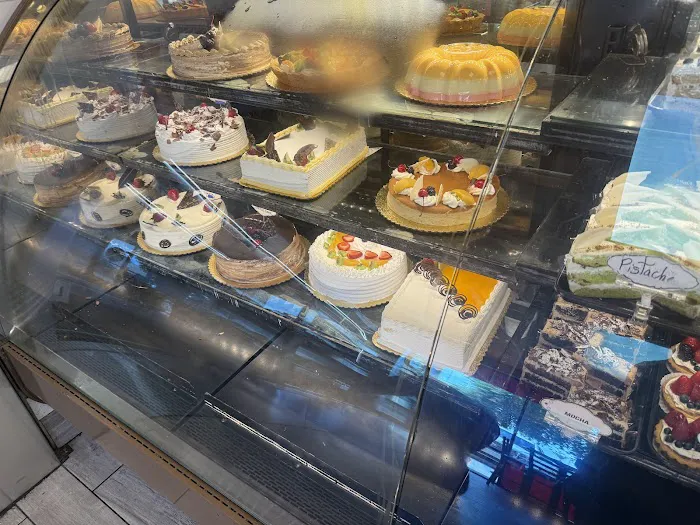 Diana's Bakery Picture 8