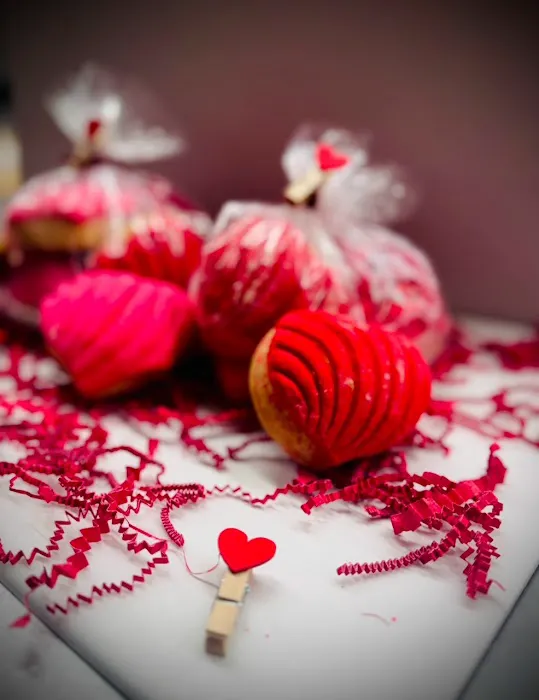 La Reyna Bakery Picture 10
