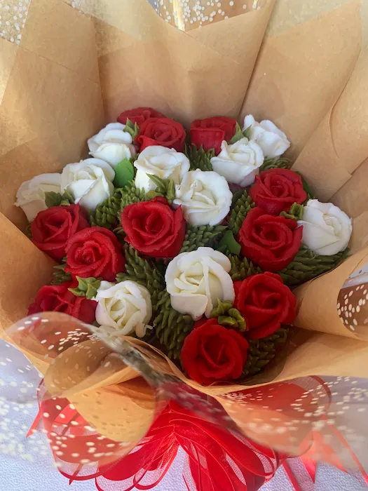 Yazmin's Cupcake Bouquets Picture 3