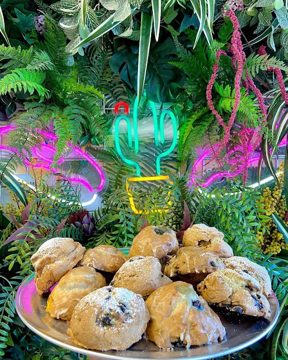 Champis Bakery/Panaderia Picture 7
