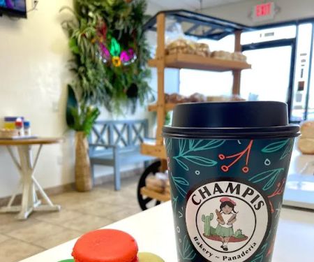 Champis Bakery/Panaderia