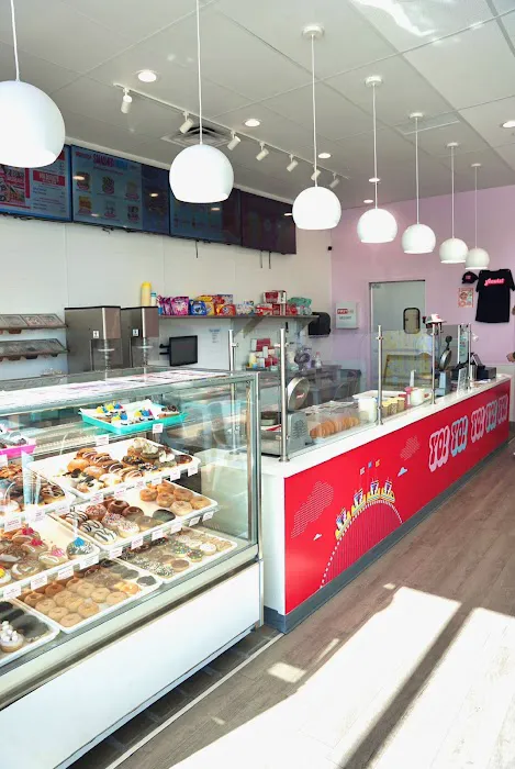 Yonutz Donuts and Ice Cream - Desert Ridge Phoenix Picture 6