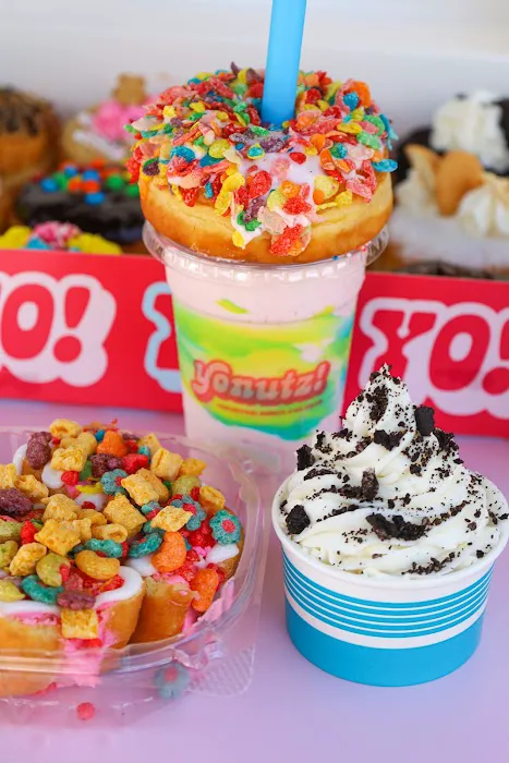 Yonutz Donuts and Ice Cream - Desert Ridge Phoenix Picture 5