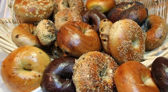 Hot Bagels & Deli Picture 7