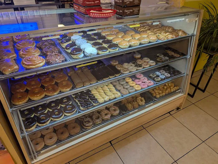 Star Donuts Picture 5