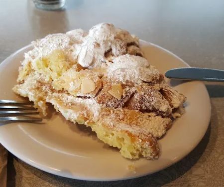 Essence Bakery Cafe