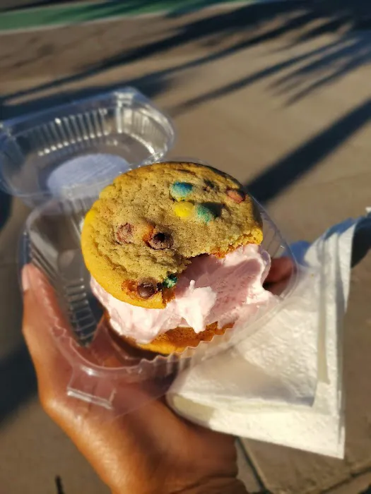 Cookie Brokers Bakery of Phoenix Picture 7