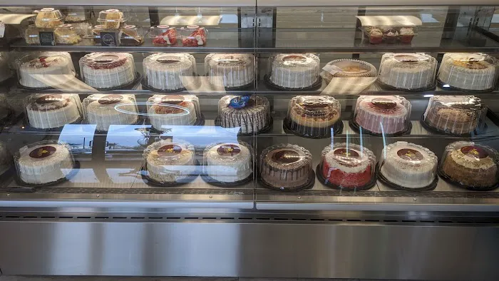 Suspiros Cakes - Avondale Picture 7