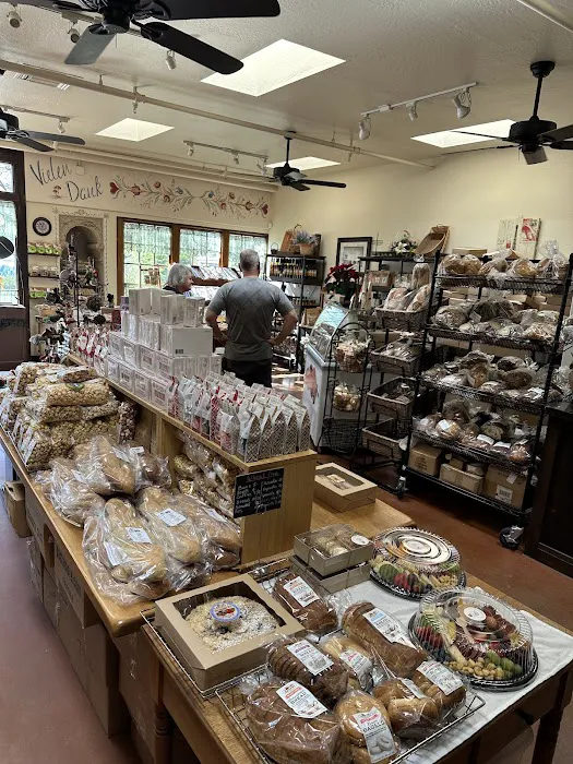 It's A Divine Bakery Picture 6