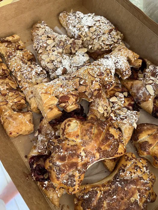 It's A Divine Bakery Picture 10