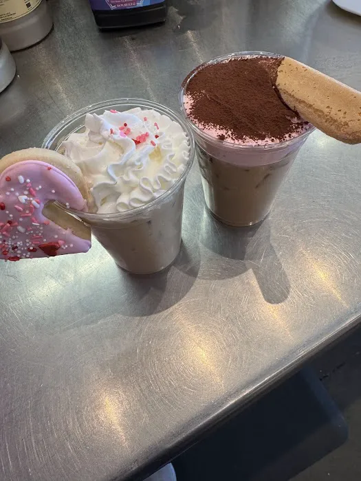 Sweet Dee’s Bakeshop Picture 1