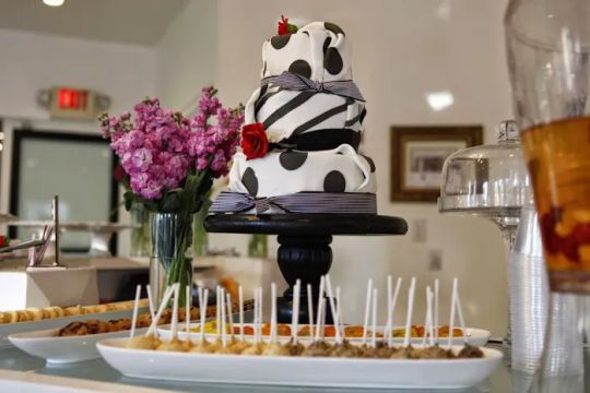Paula Jacqueline Cakes and Pastries