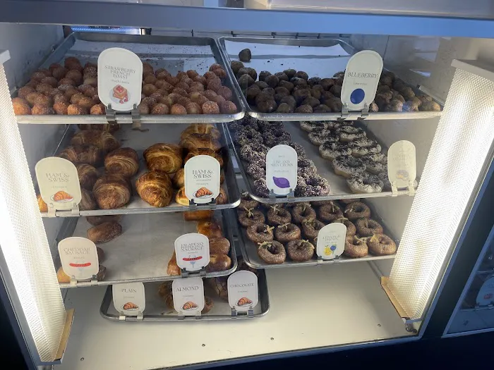 The Local Donut Picture 4