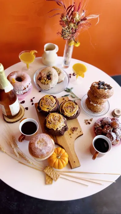 Chin Up Donuts Picture 6
