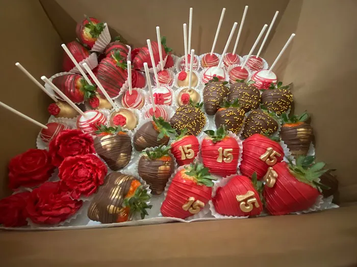 Nora's Cakes Picture 8