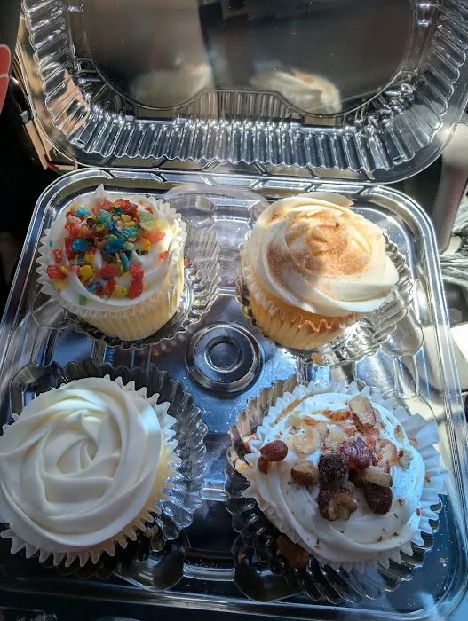 Red Velvet Bakery Picture 7