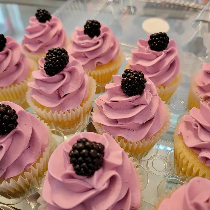 Red Velvet Bakery Picture 4