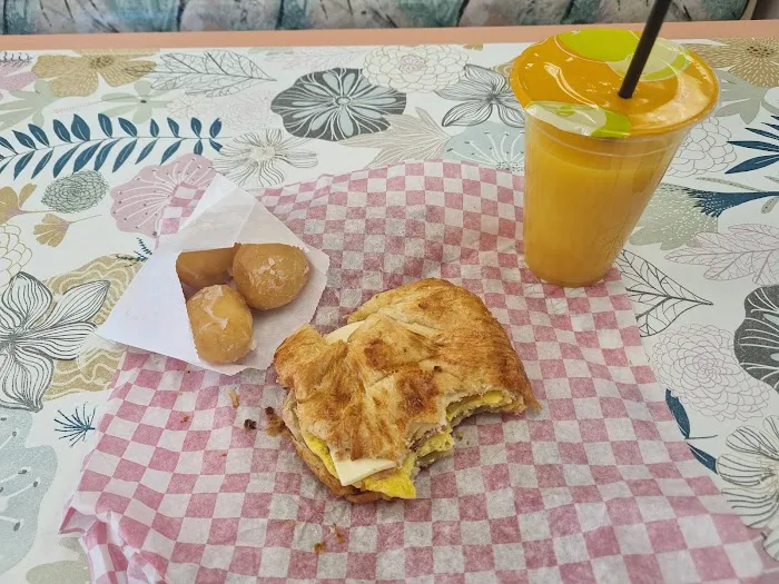 Arizona Donut Co. Picture 4