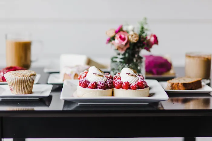 Too Sweet Cakes Picture 5