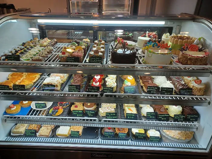 Honeymoon Sweets European Bakery Picture 7