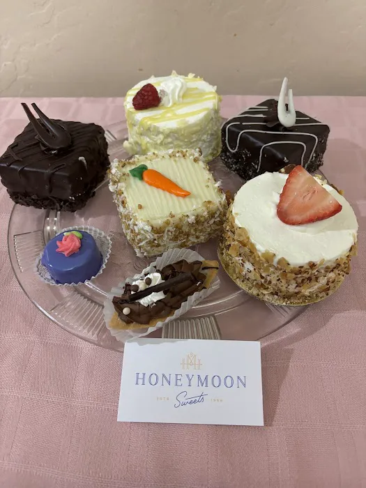 Honeymoon Sweets European Bakery Picture 4