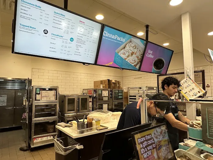 Cinnabon Picture 4
