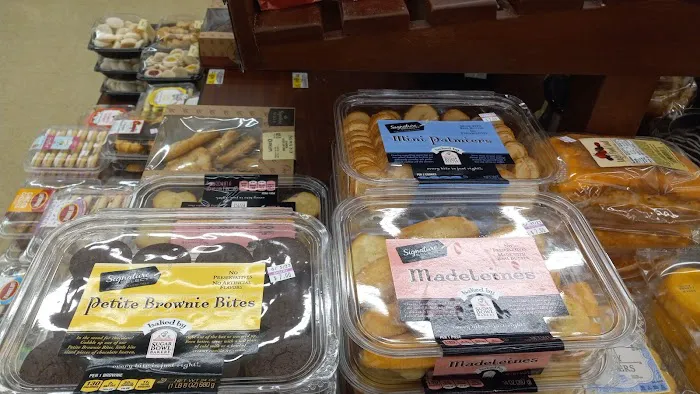 Safeway Bakery Picture 7