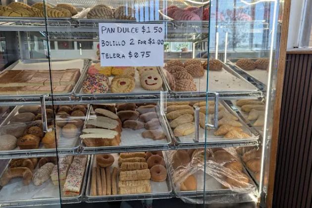 La Familia Panaderia