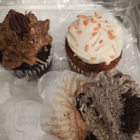 Ava J's Cupcakes ico