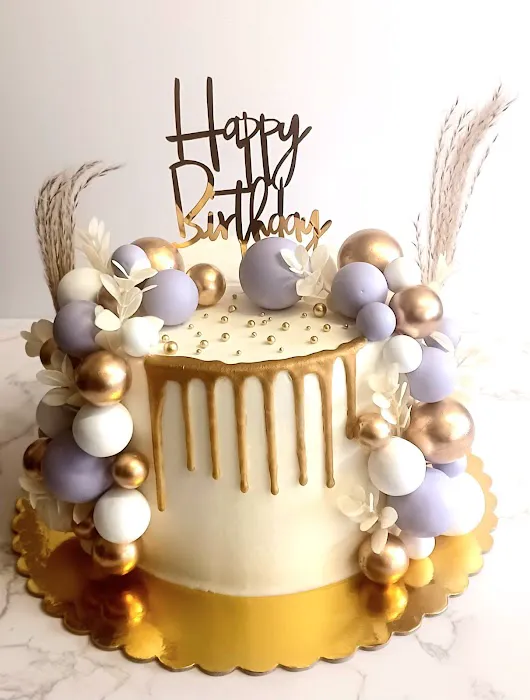 Noni's Custom Cakes by Victoria Picture 4