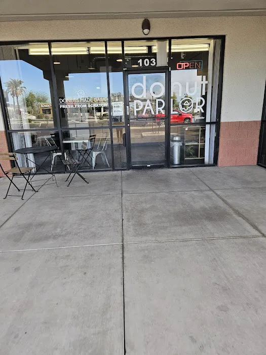 Donut Parlor Picture 4