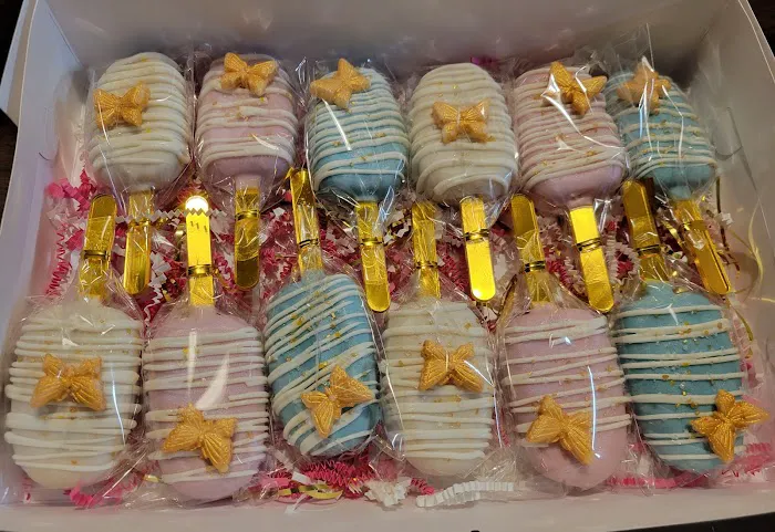 AJ's Twisted Sweets Picture 5