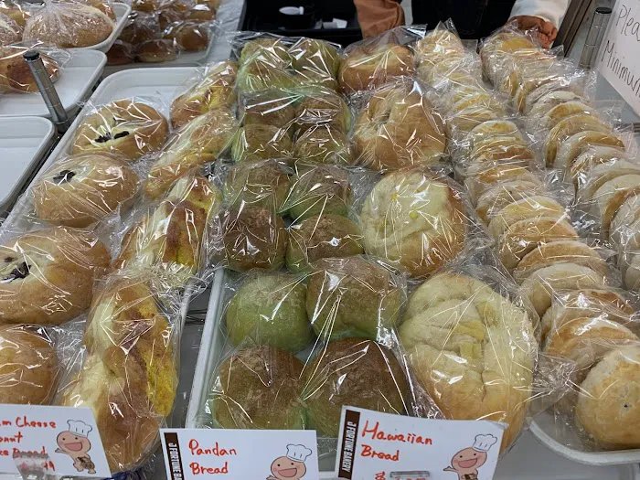 J Fortune Bakery Picture 6