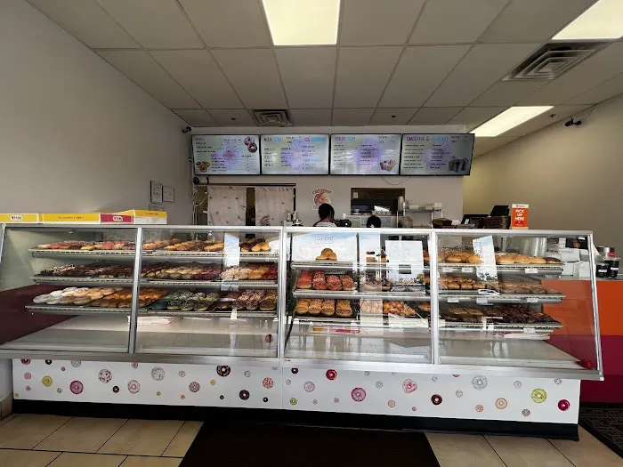 Rainbow Donuts & Smoothies Picture 5
