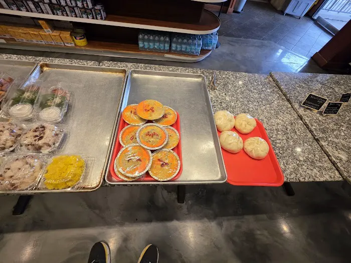 Kimthao's Bakery and Food to Go Picture 5