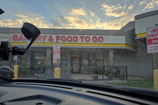 Kimthao's Bakery and Food to Go