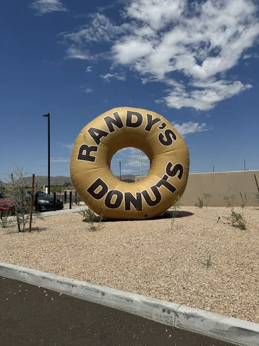Randy's Donuts Picture 8