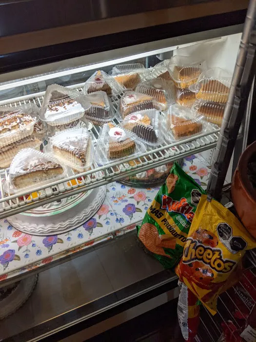 Panadería y Carnicería La Estrella Picture 1