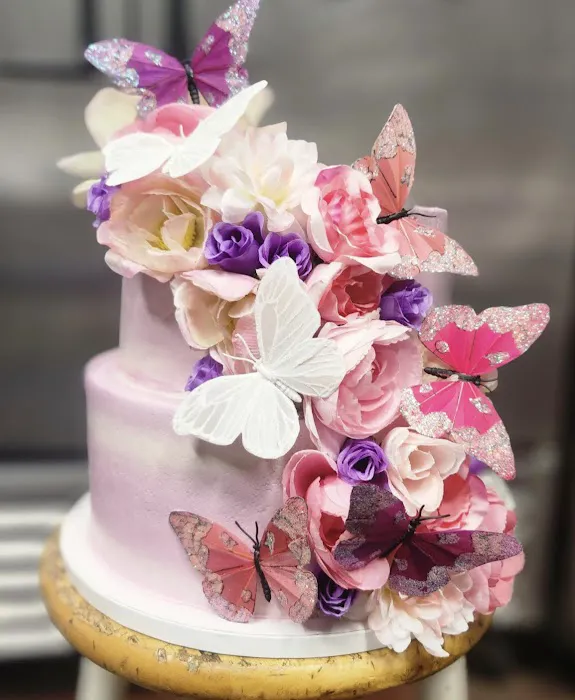 Roberts Fine Cakes Picture 6
