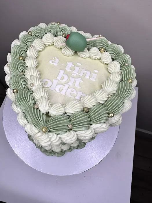 Love and Cake Picture 1