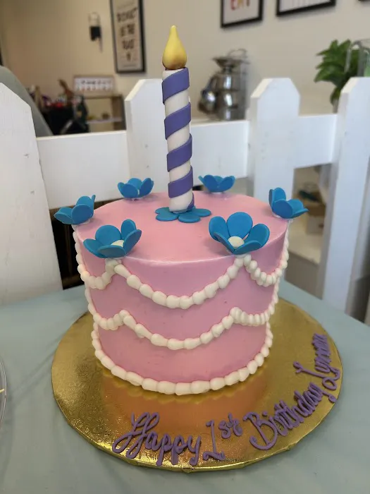 Lesley's Creative Cakes, Flowers & Catering Picture 7