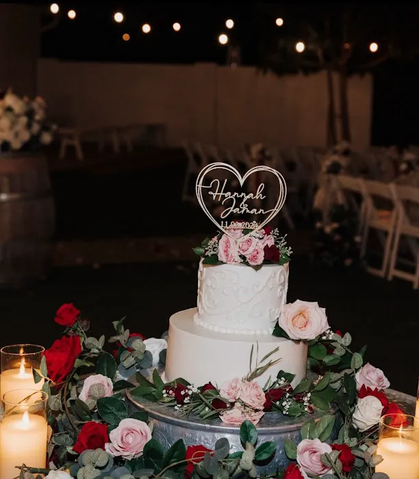 Lesley's Creative Cakes, Flowers & Catering Picture 6