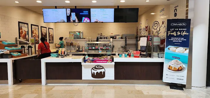 Cinnabon Picture 4