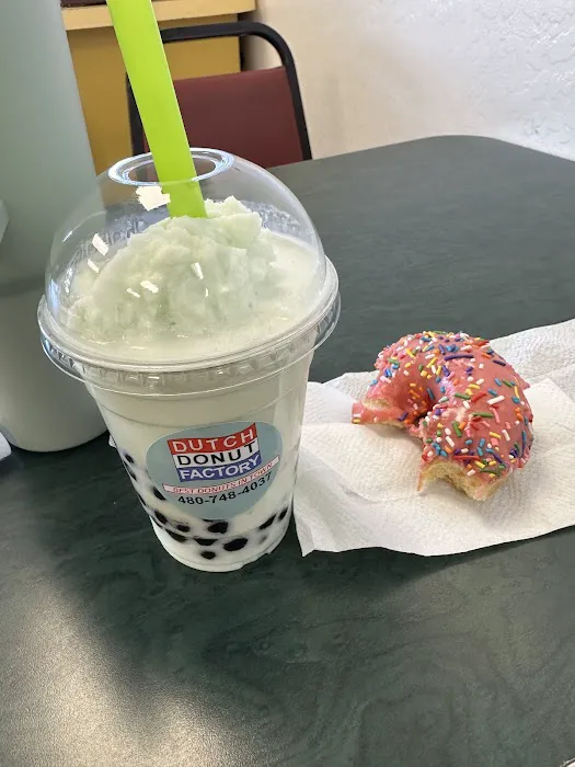 Dutch Donut Factory Picture 8