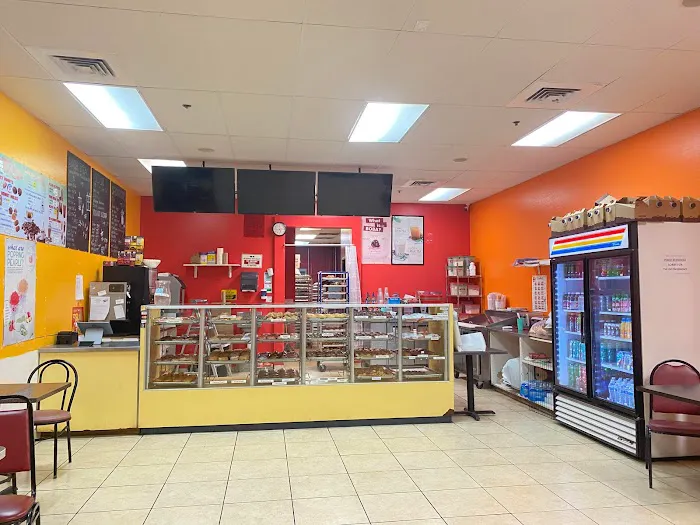 Dutch Donut Factory Picture 7