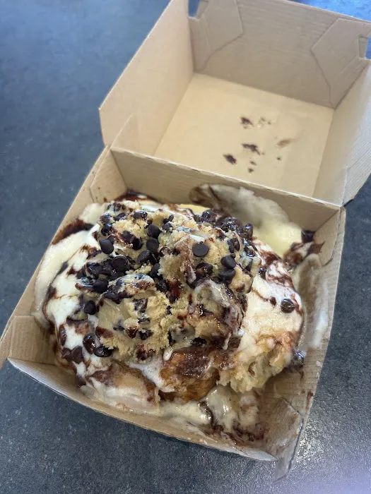 Cinnaholic Picture 9