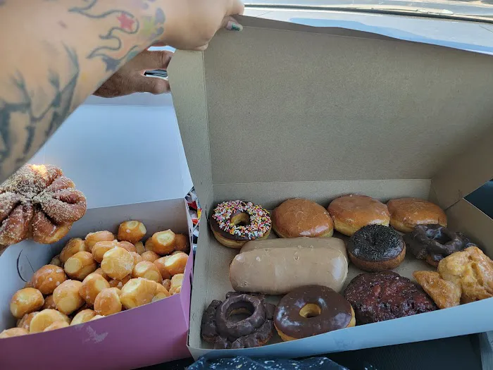 BoSa Donuts Picture 3
